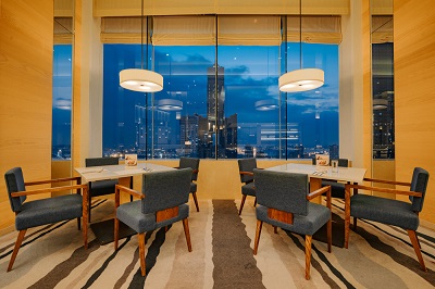 和逸飯店·高雄中山館&台南西門館 推8週年住房專案　高空餐廳Cozzi THE Roof為情人打造甜蜜七夕餐點1